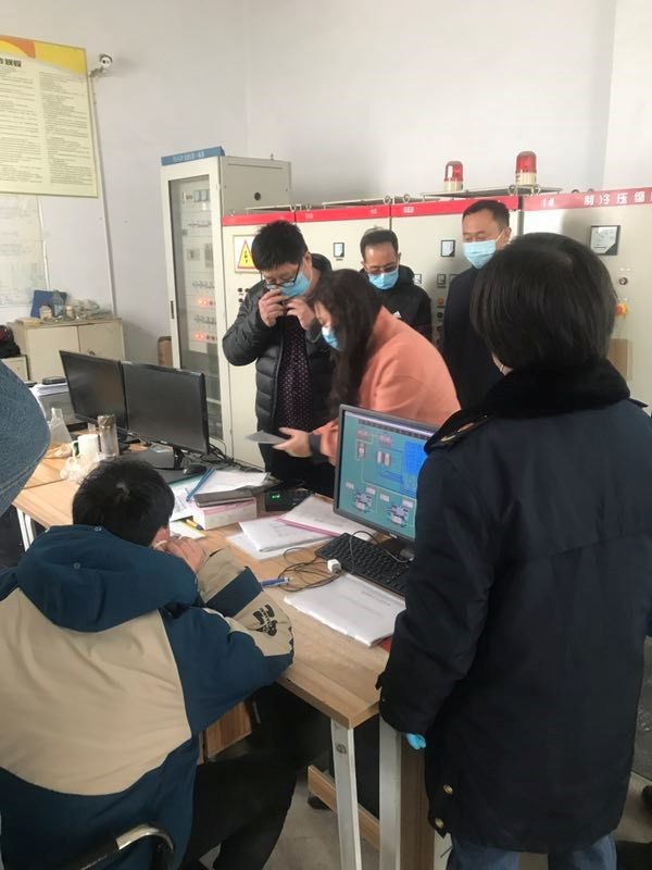 郑州市市场监管局副局长李海陆莅临云顶集团冷库检查指导工作