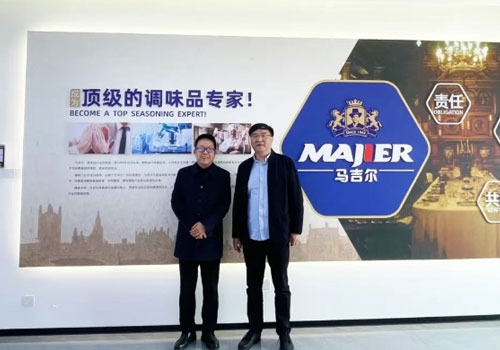 热烈欢迎高新区管委会人大工委副主任王志一行，莅临郑州马吉尔食品有限公司参观调研！