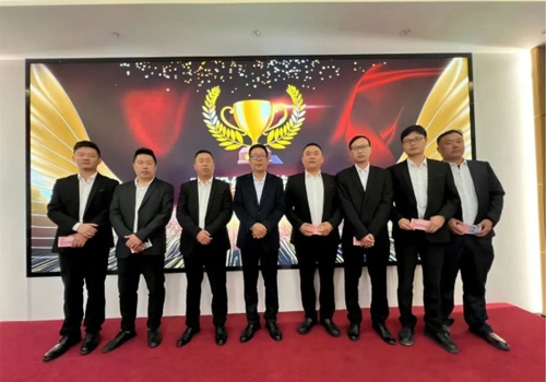 承前启后、攻坚破局丨郑州马吉尔食品有限公司2025年上半年销售总结大会隆重召开！